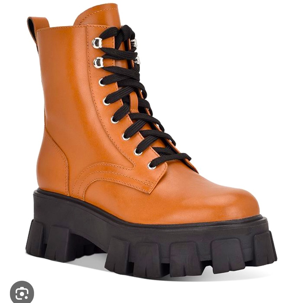 Marc Fisher Happy Natural Lace Up Boots Size 7